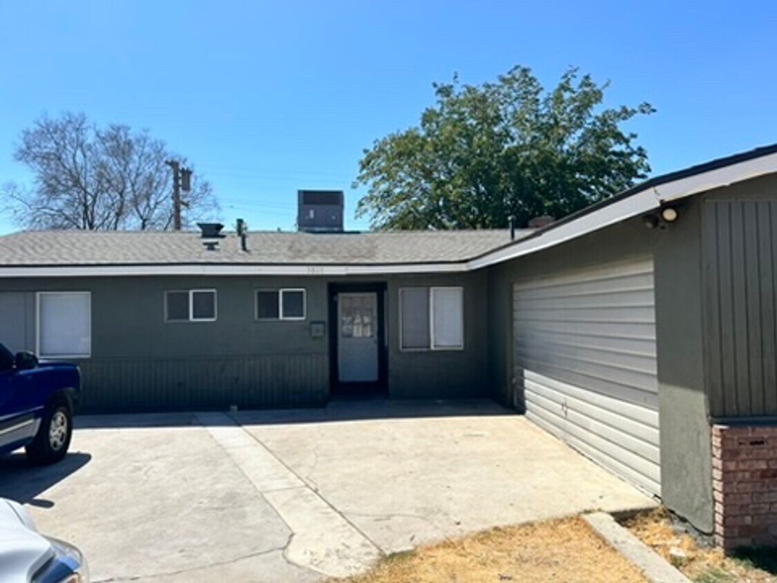 Foto principal - 3801 Canadian St
