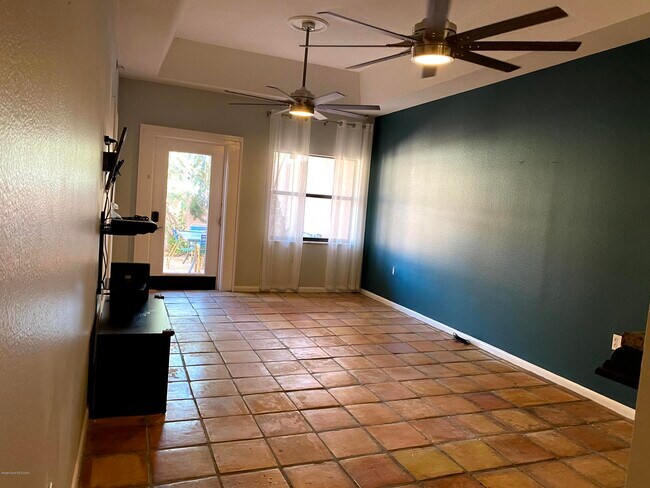 Foto del edificio - 752 S Orlando Ave