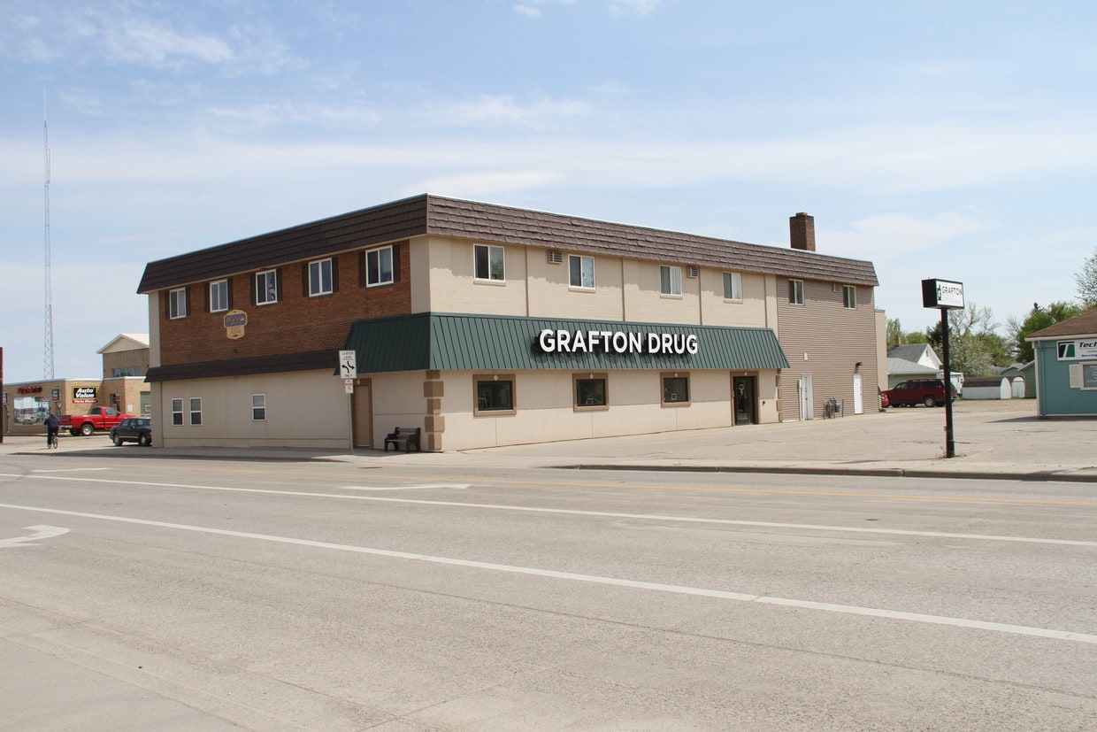 40 E 12th St, Grafton, ND 58237 Apartments in Grafton, ND