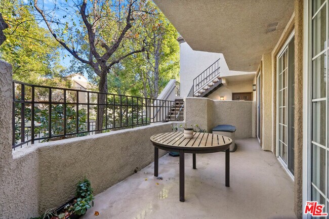 Building Photo - 24149 Del Monte Dr.