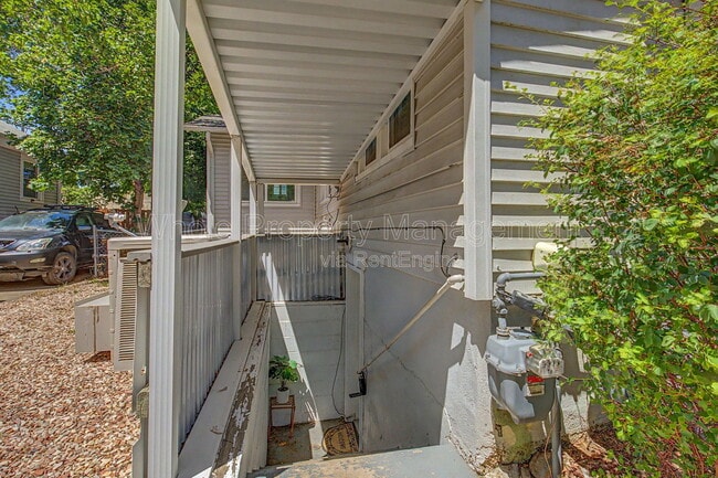 Building Photo - 4205 S Lincoln St