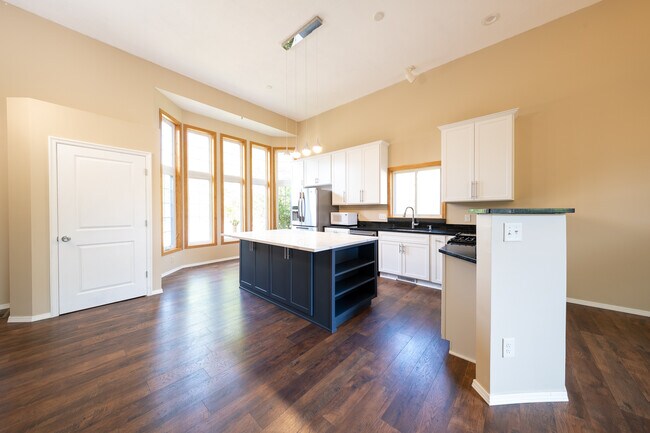 Foto del edificio - 17245 33rd Ave N