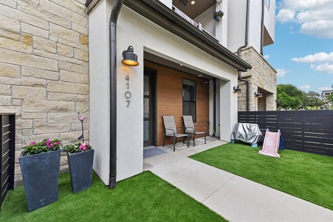 Foto del edificio - 4107 McKinley Fields Dr