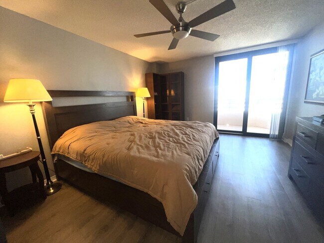 Building Photo - Ocean View Condo 2 Bedroom 2 Bathrooms