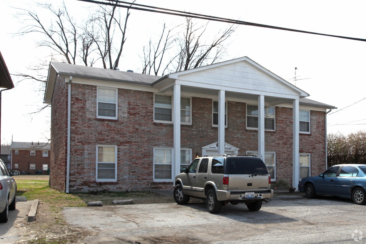 Primary Photo - 1728 Bonnyville Blvd