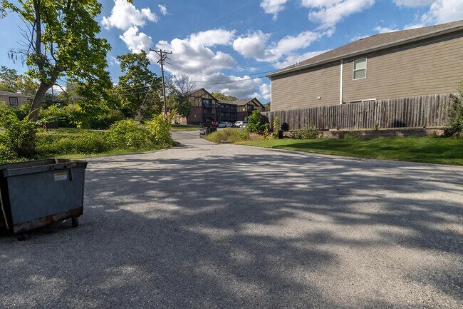 Foto del edificio - 213 N Ann St