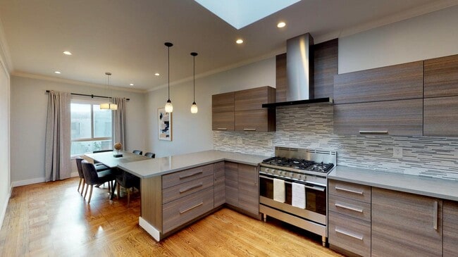 Foto del edificio - 1582 42nd Ave