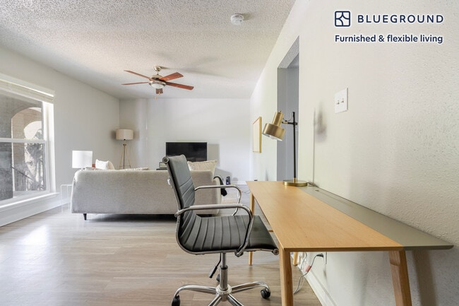 Building Photo - 1230 E 38th 1/2 St