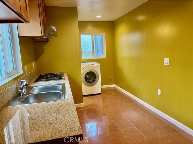 Building Photo - 21323 Conradi Ave