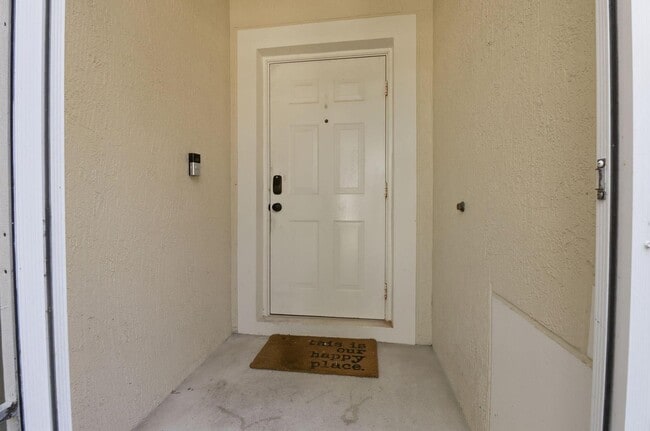 Foto del edificio - 9902 Lago Dr