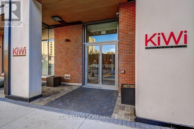 Building Photo - 212 King William St