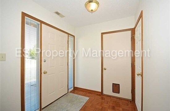 Building Photo - 5388 Bay Harbor Dr