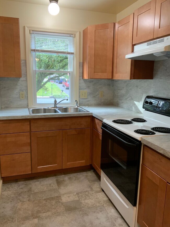 Foto del edificio - 1633 Chadwick Cir