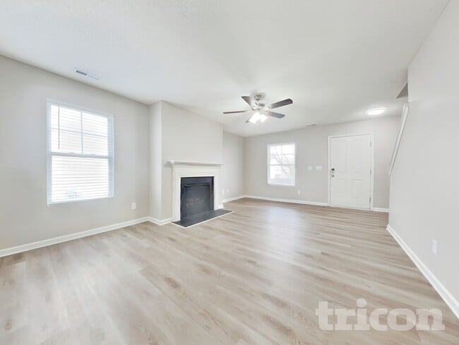 Building Photo - 26 Streamwood Way