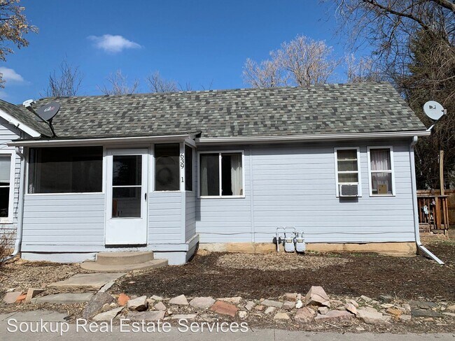 Building Photo - 639 Peterson St