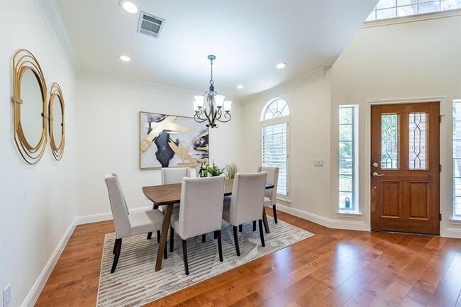 Building Photo - 7724 Yaupon Dr