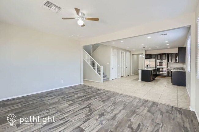 Foto del edificio - 12226 W Chase Ln