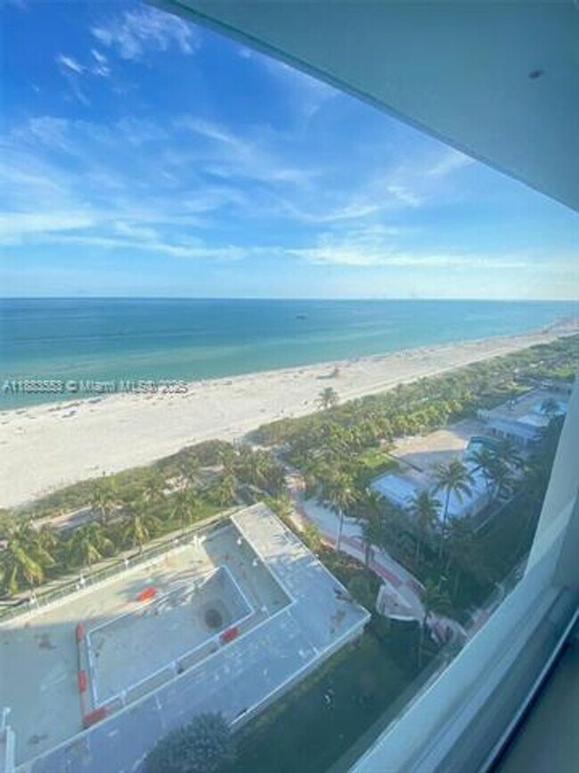 Foto del edificio - 2899 Collins Ave