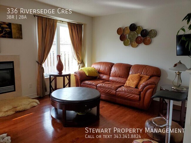 Photo du bâtiment - 336 Riversedge Crescent