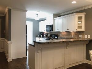 Building Photo - 208 Harvester Dr