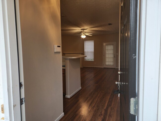 Foto del edificio - 6108 Camden Forrest Cove