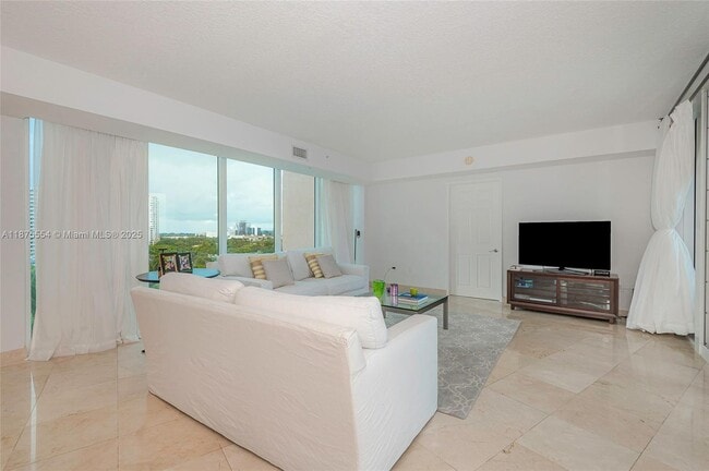Building Photo - 3370 Hidden Bay Dr