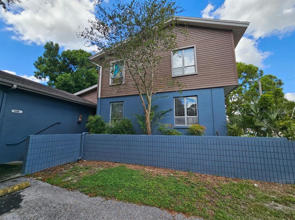 Foto principal - 7610 W Powhatan Ave