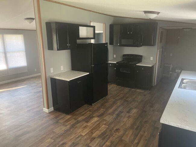 Building Photo - 434 Dundee Cir