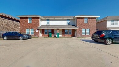 Building Photo - 1603 Inca Dr