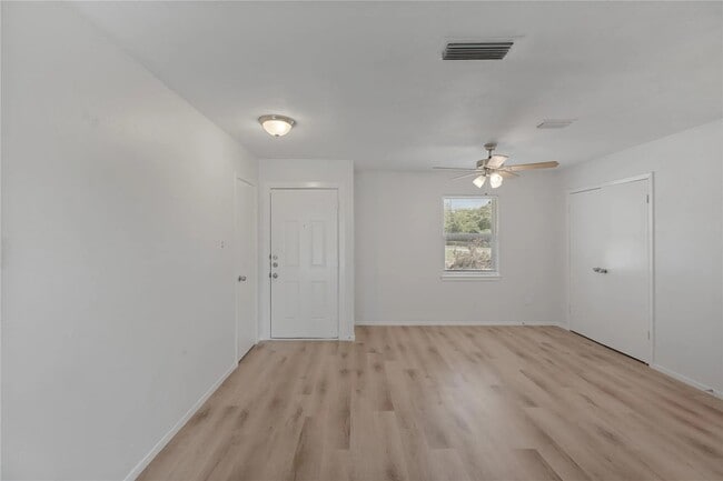 Front door - 3536 Softcloud Dr