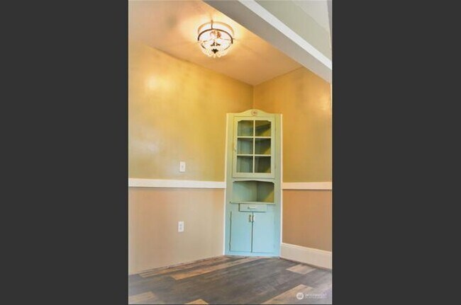 Foto del edificio - Burwell Duplex