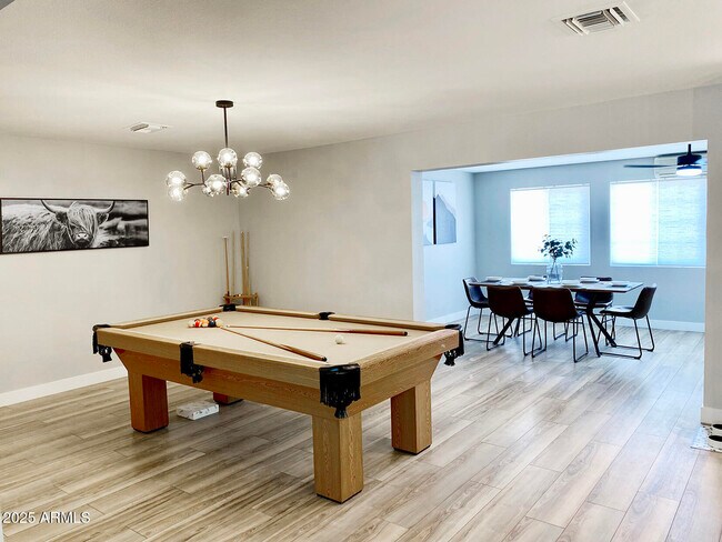 Foto del edificio - 8424 E Dianna Dr