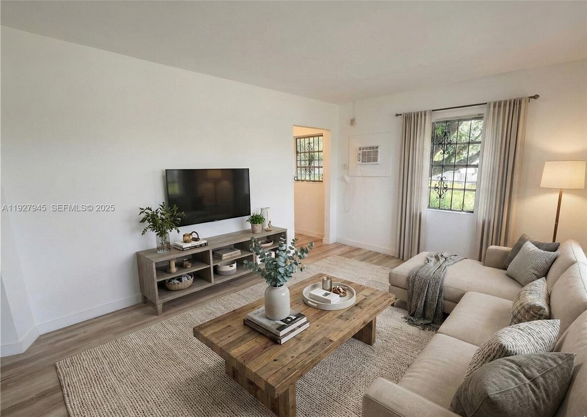 Foto principal - 3331 NW 43rd Terrace