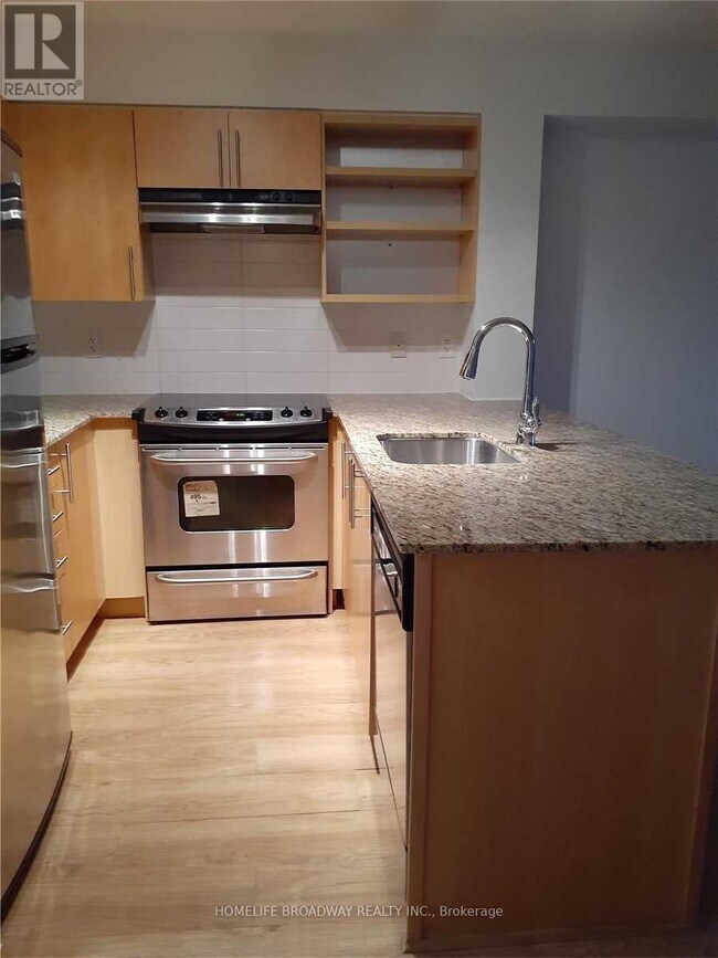 Building Photo - 96 St Patrick St