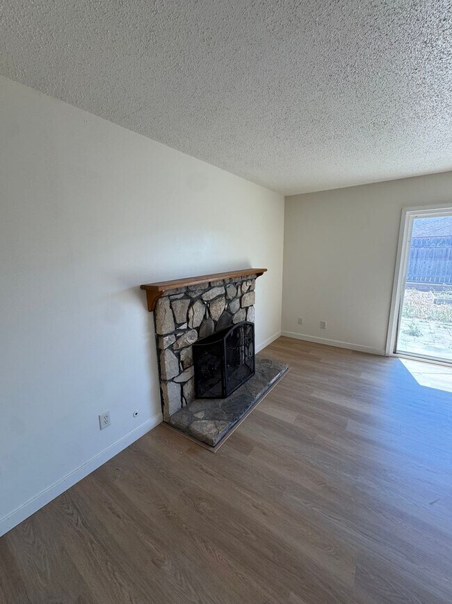 Foto del edificio - Fully Renovated Home in Lompoc