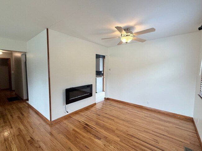 Foto del edificio - 1502 Edgewood Dr