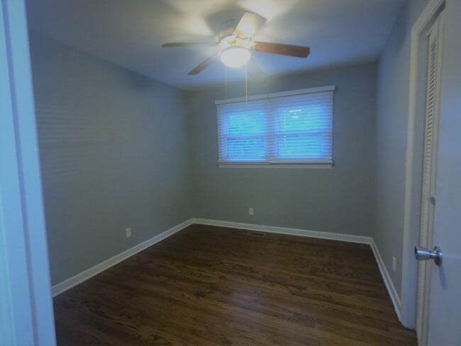 bedroom 2 - 2409 Boiling Springs Rd