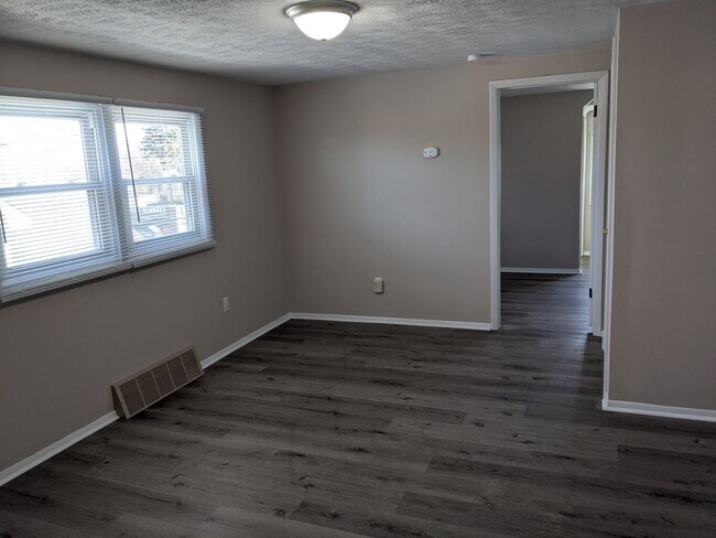 Foto del edificio - 1826 W 8th St