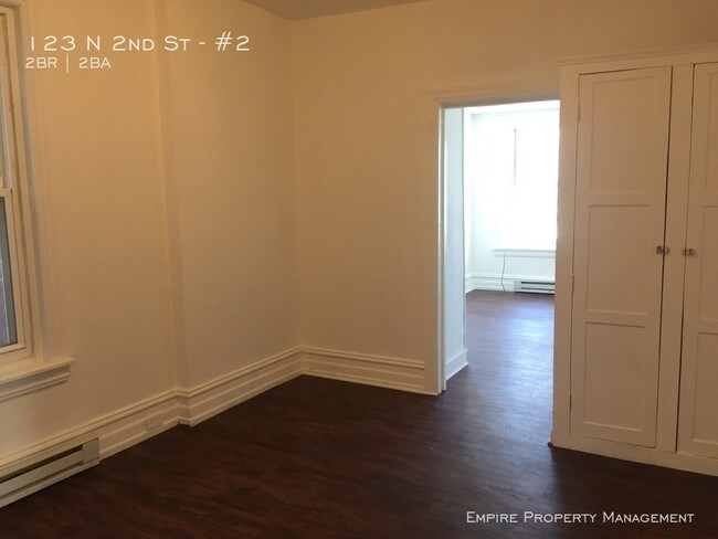 Foto del edificio - 123 N 2nd St