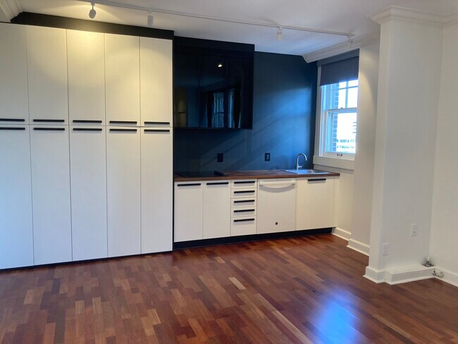 Photo - 29 S State St Apartment