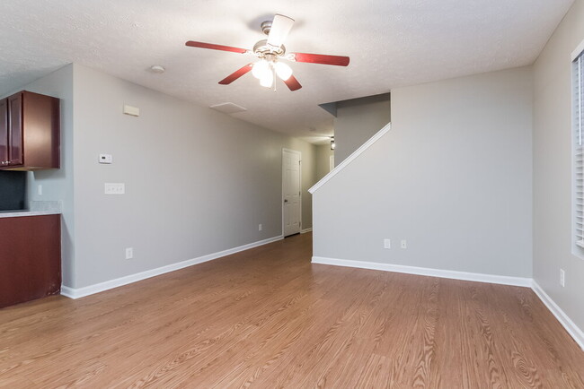Building Photo - 165 Nacoochee Way