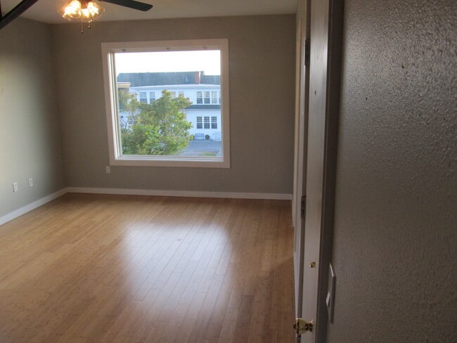 Building Photo - 2223 Rucker Ave
