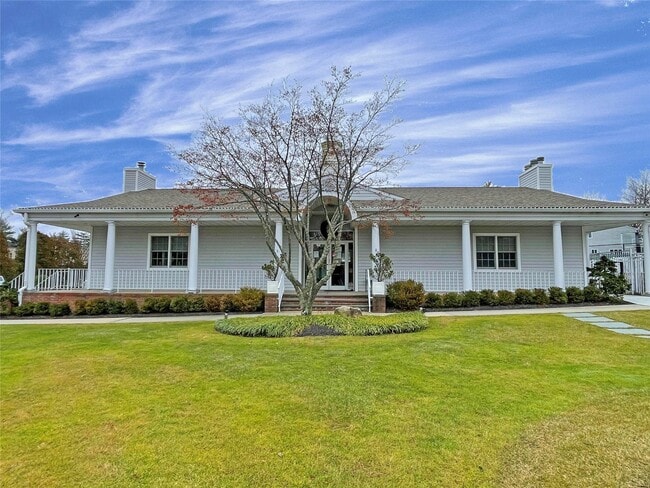 Building Photo - 241 Oak Park Dr