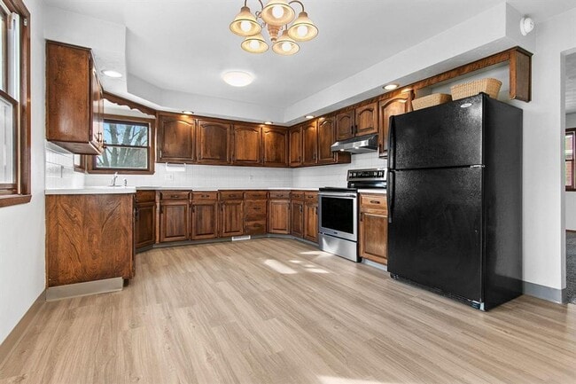 Building Photo - 1730 S Madison St