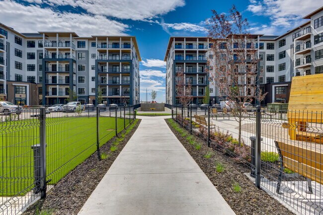 Photo du bâtiment - Atlas Apartments