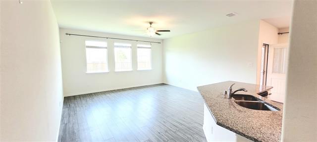 Foto del edificio - 1016 Mesquite Ln
