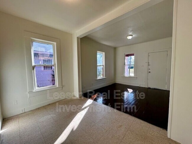 Foto del edificio - 2924 Dupont St