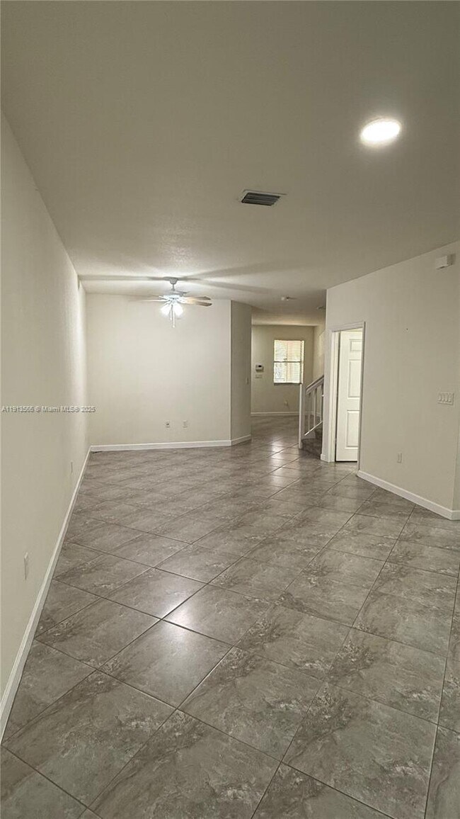 Foto del edificio - 25301 SW 114th Ct