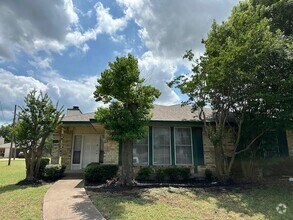 Building Photo - 126 Wildwood Dr