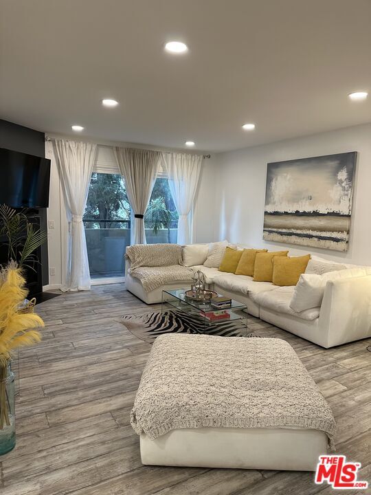 Foto principal - 4702 Fulton Ave